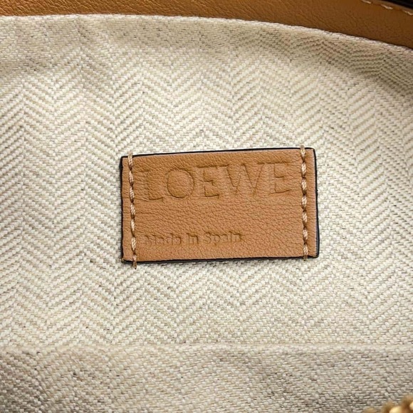 LOEWE Puzzle Hobo Leather Shoulder Bag - Picture 10 of 11